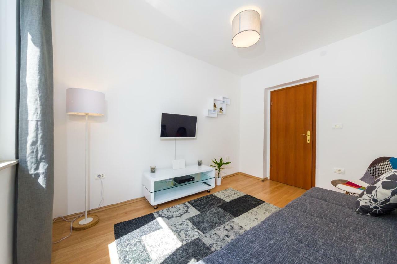 Apartman Lara 扎达尔 外观 照片