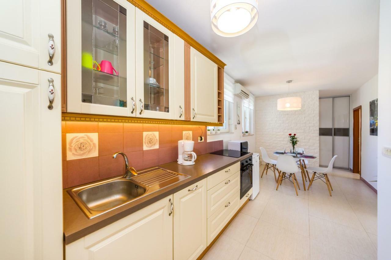 Apartman Lara 扎达尔 外观 照片